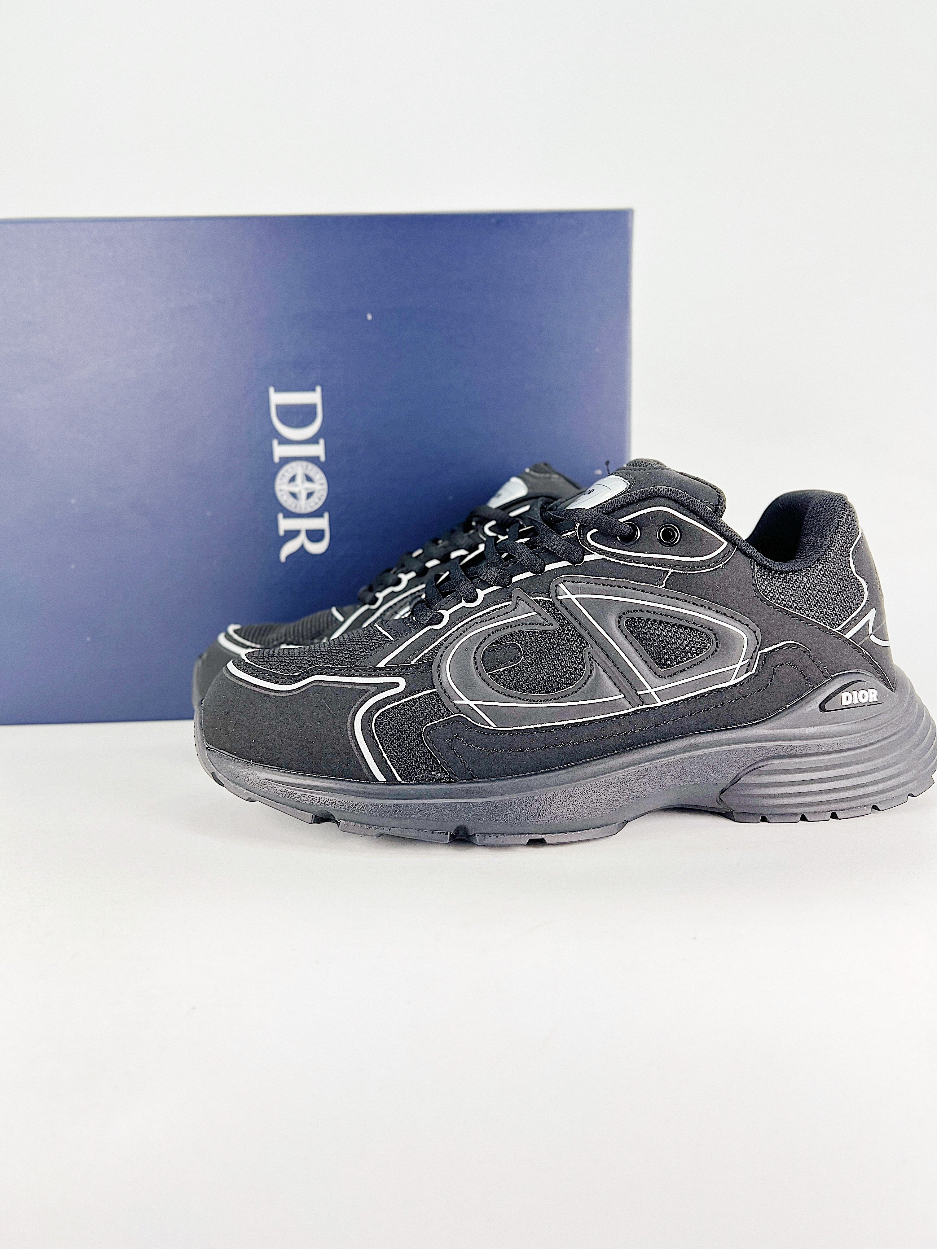 CD Black & White 30 Shoe