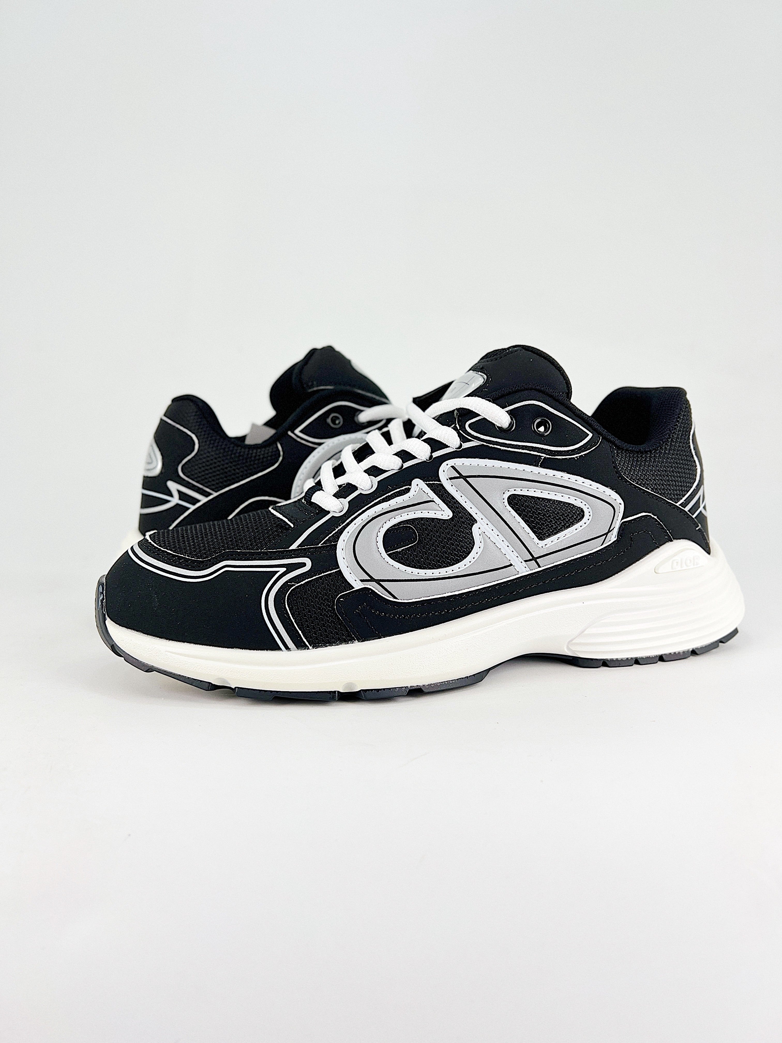 CD White & Black 30 Shoe