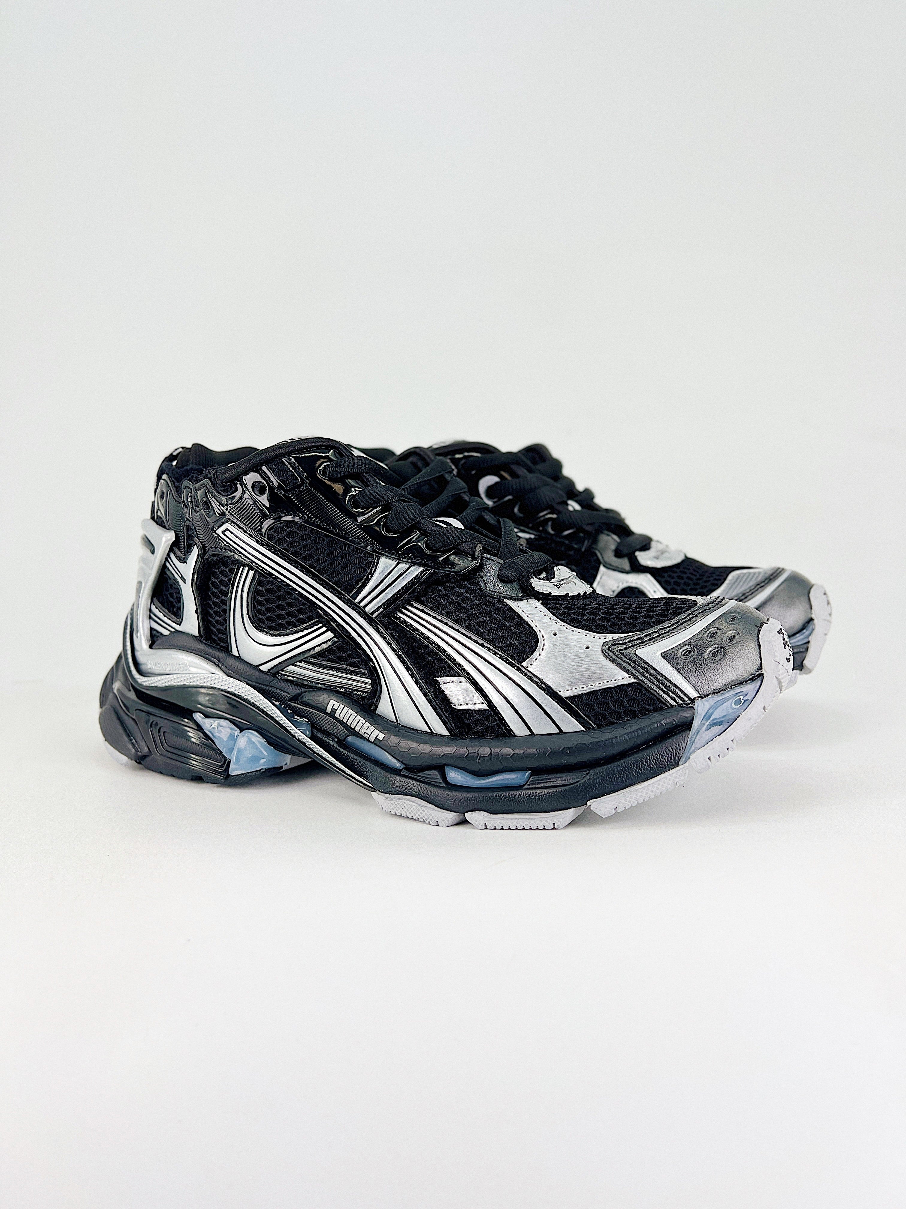 B Black & White Shoe