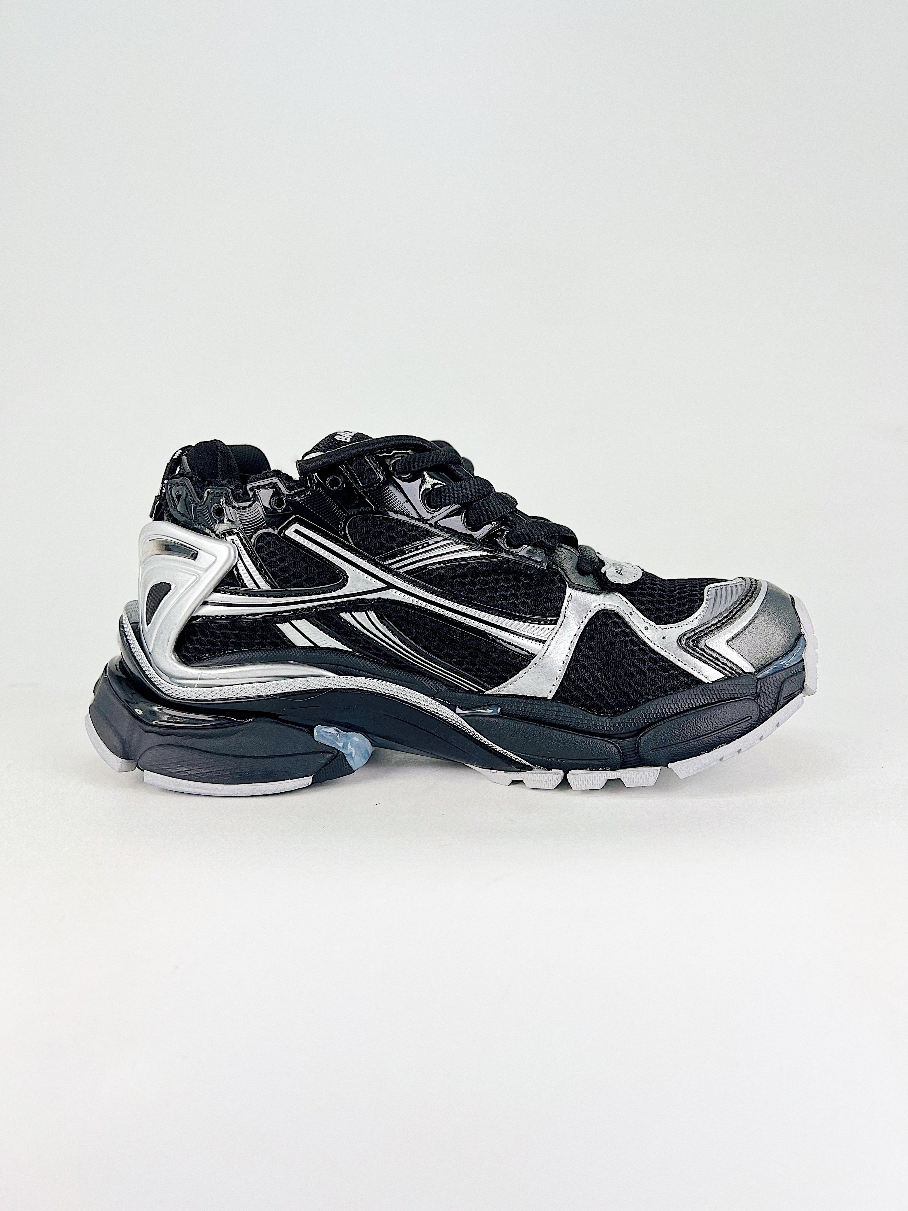 B Black & White Shoe