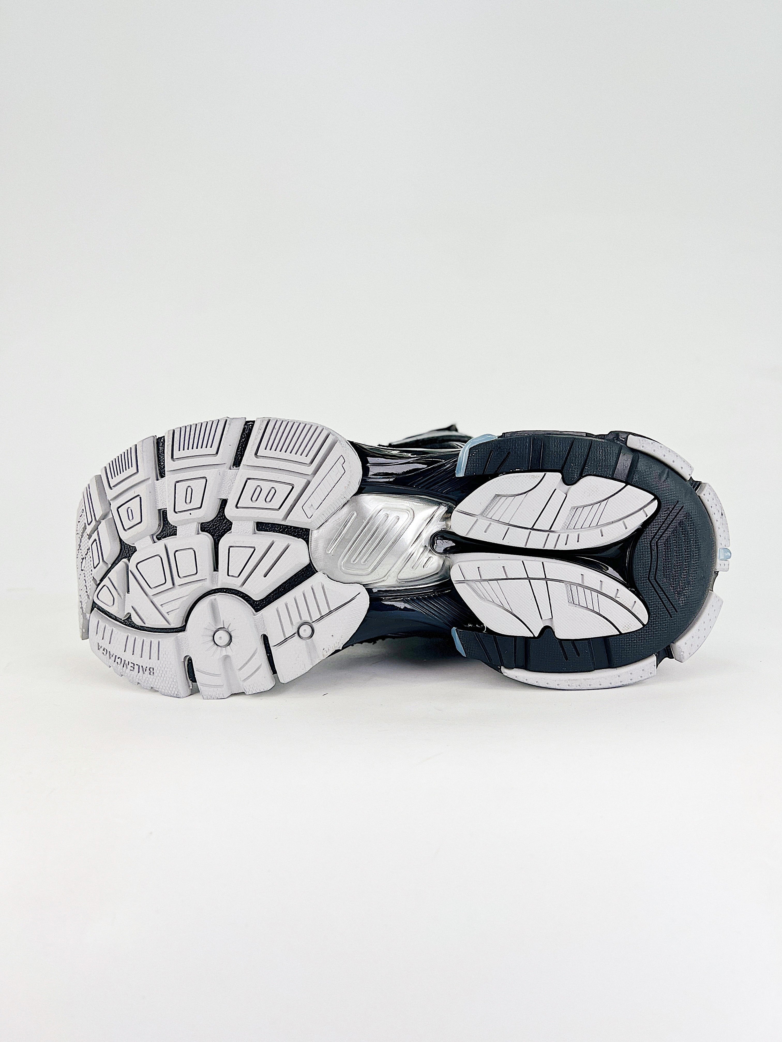 B Black & White Shoe